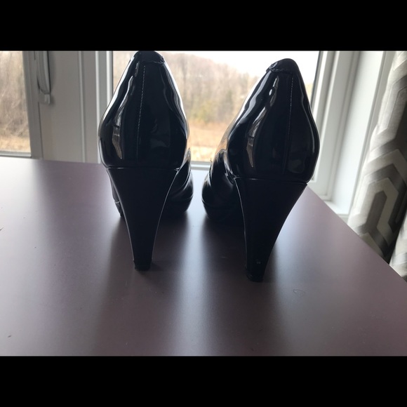 Clark’s Heels - Picture 2 of 4